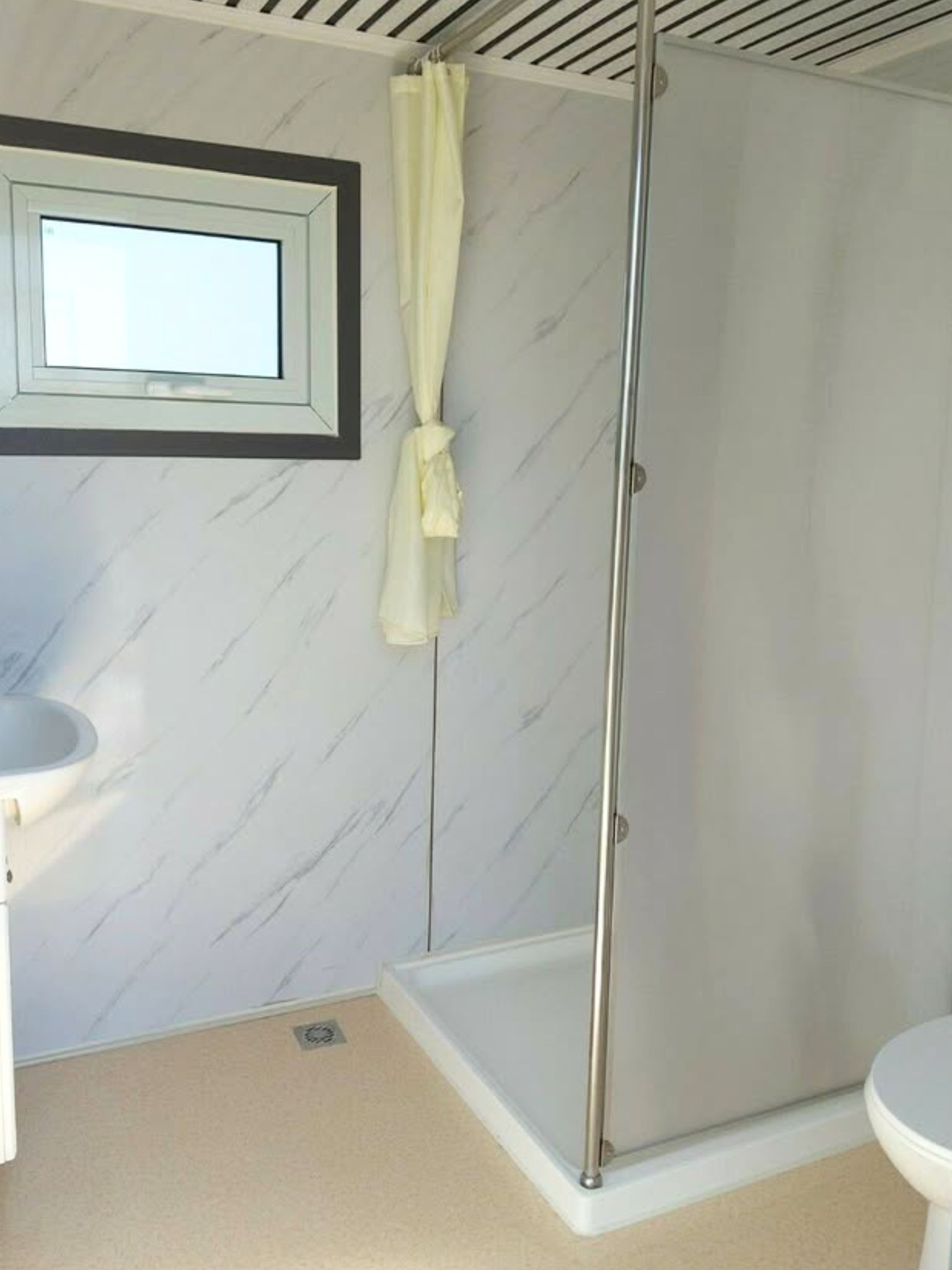 Bastone Shower Restroom